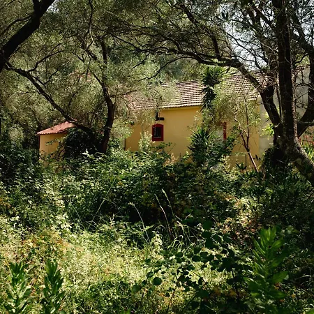 Case de vacanță Hidden Peaceful Mólos